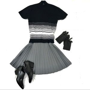 Striped Short Sleeve Turtle Neck Knit Top Size XL